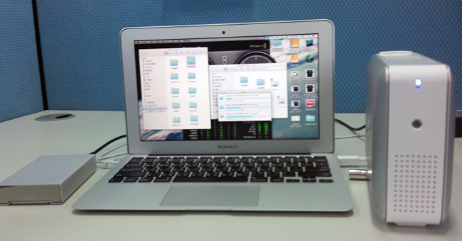 MacBook Air 也能成為超級無敵快捷傳輸小巨人 -- 
「mLogic mLink Thunderbolt PCIe 擴展機箱外接盒」實測 by 燦哥