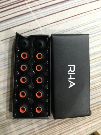 RHA MA450i 舒適服貼的入耳式耳機